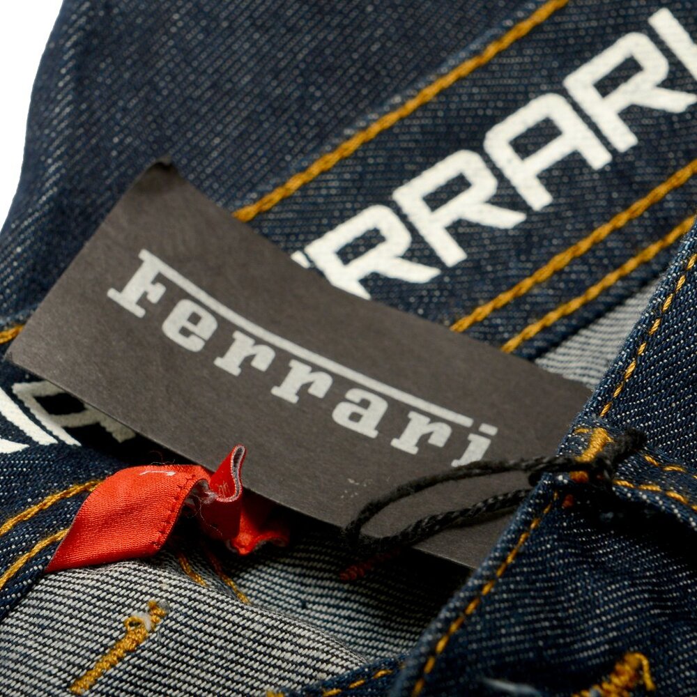 Scuderia Ferrari Men's 5 Pockets Blue Wash Straight Leg Jeans US 30 IT 46 - Picture 6 of 6